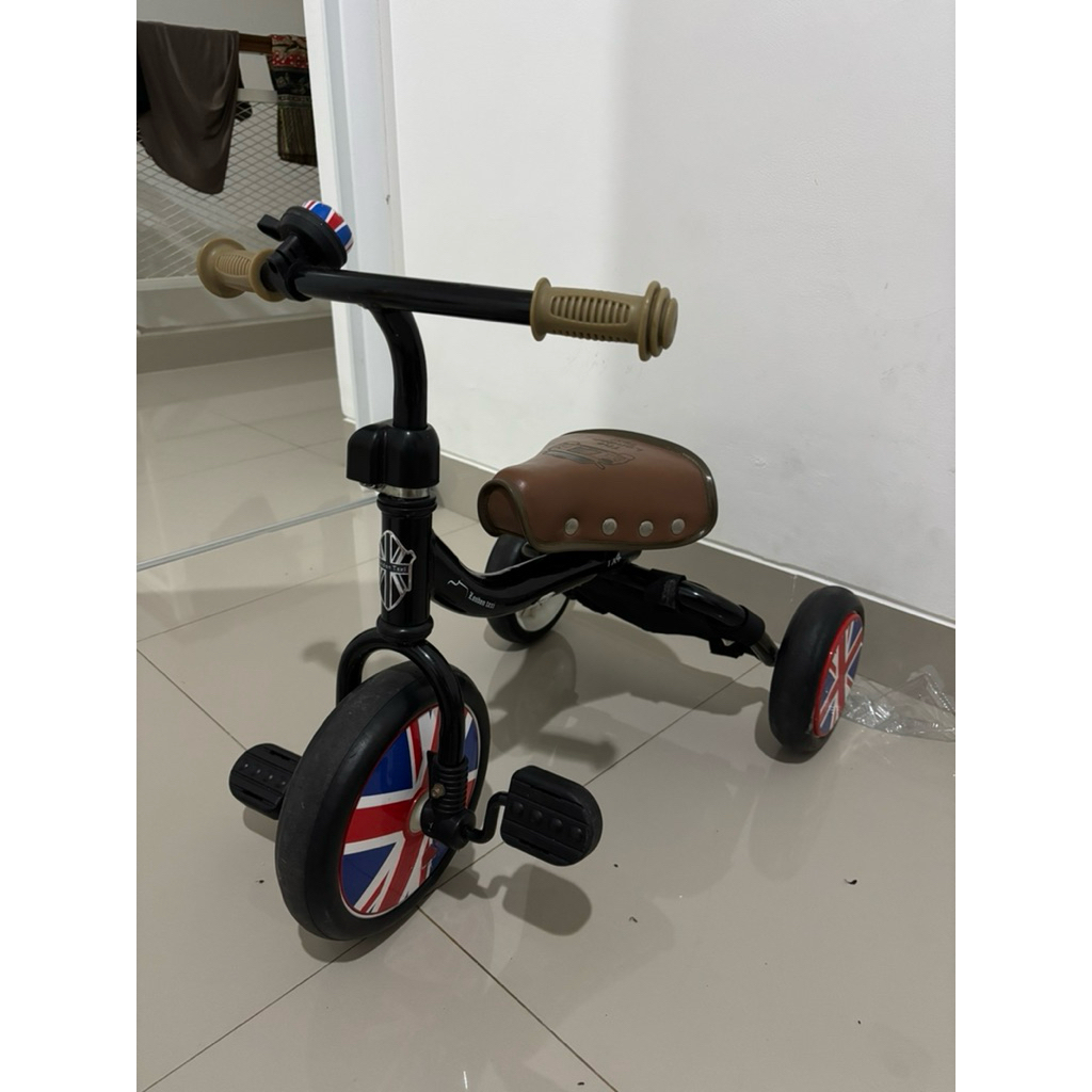 London Taxi Tricycle Sepeda Roda Tiga Anak Second Preloved (KHUSUS INSTANT AREA JABODETABEK)