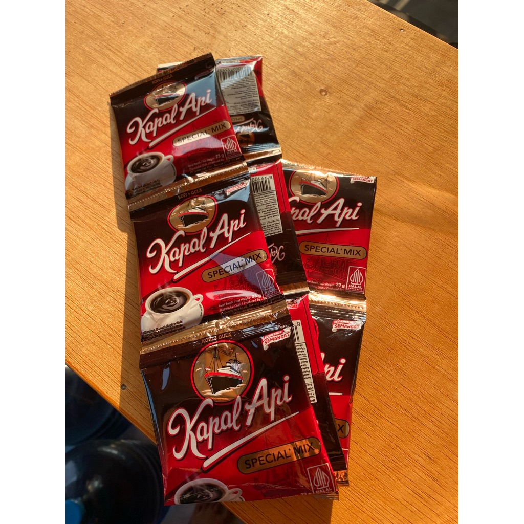 

Kopi Kapal Api special Mix (1 renceng)
