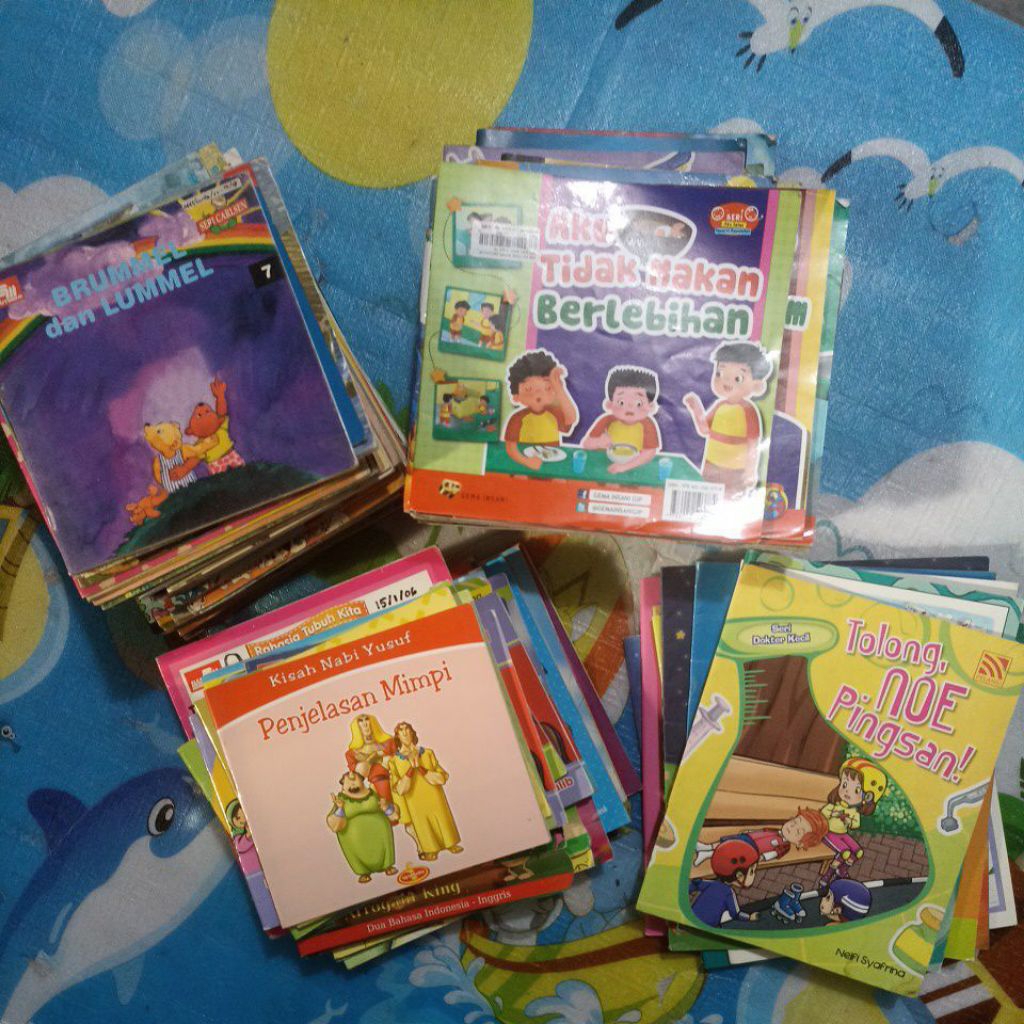 

Preloved Buku 130 pcs