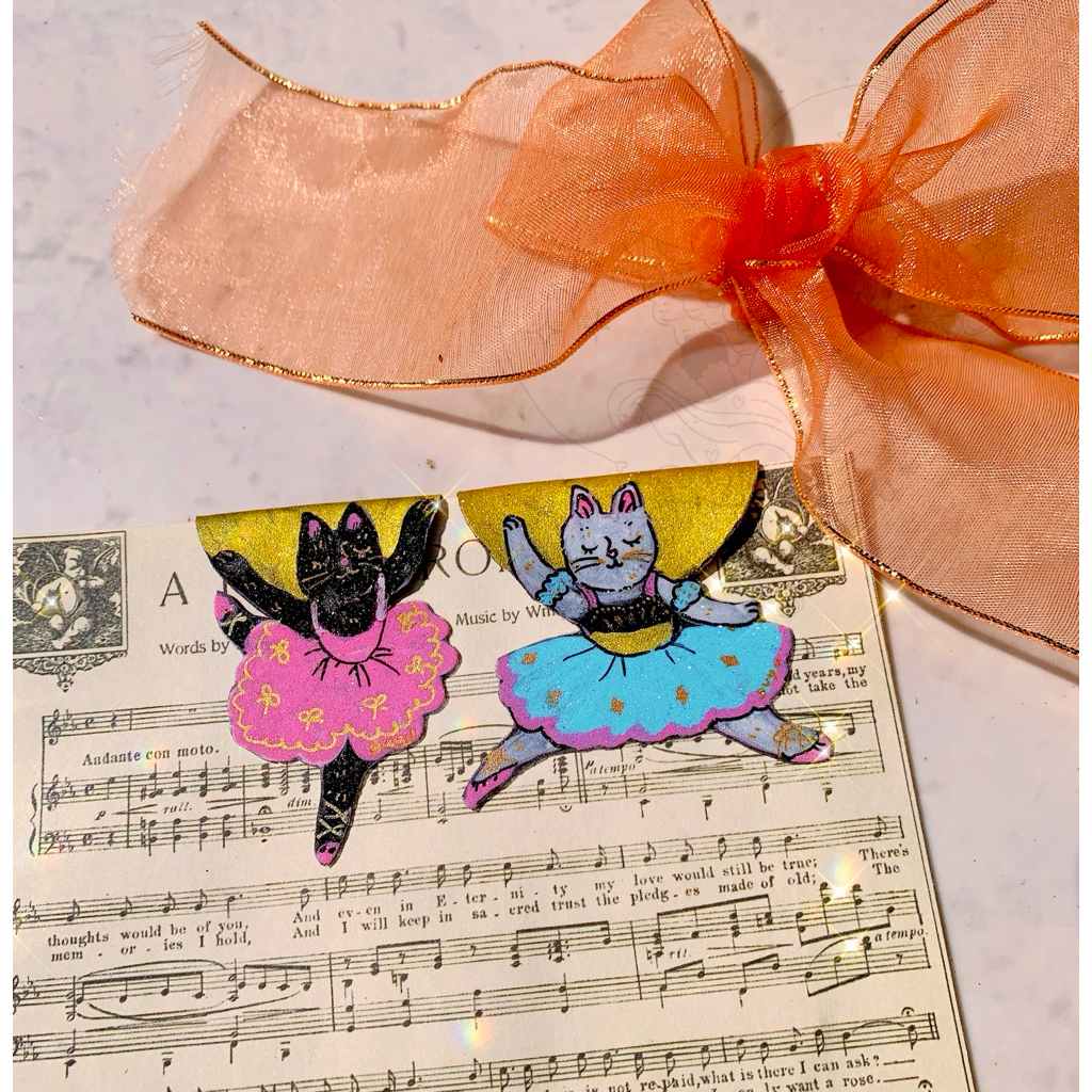

Ballerina Cappuccina Magnetic Bookmark | pembatas buku magnet