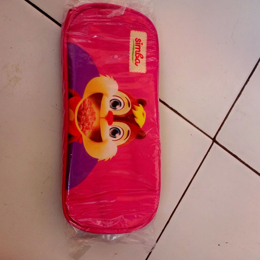 

Kotak Pensil Simba