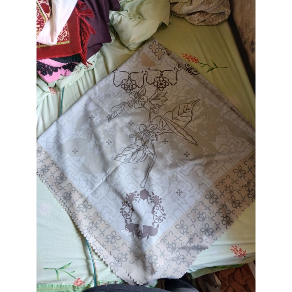 preloved kerudung ZM