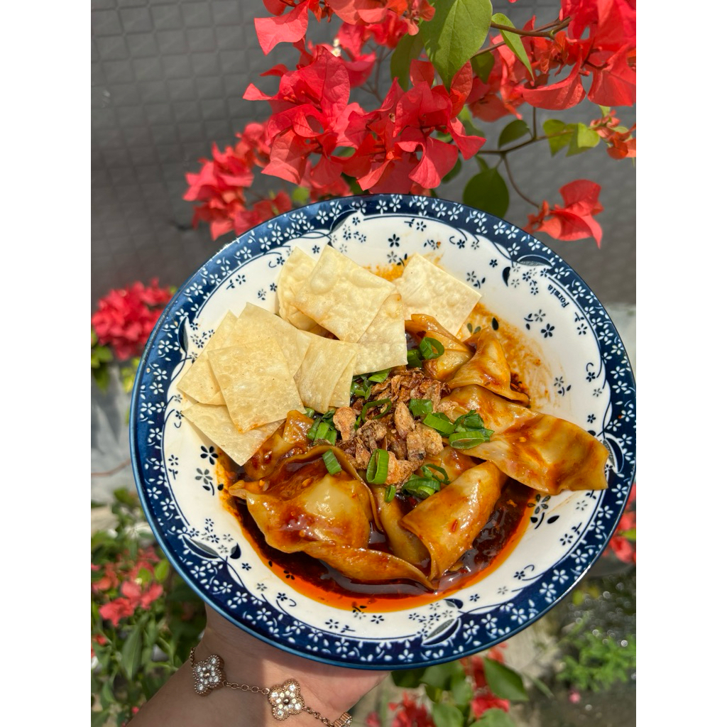 

Pangsit jebew Pedas Laris