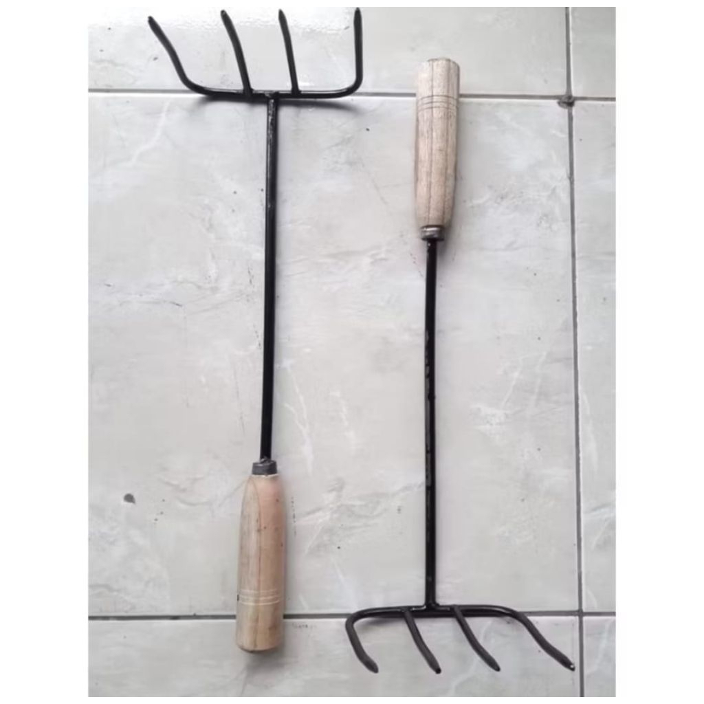 Garpu Tanaman Garukan Tanah Kecil