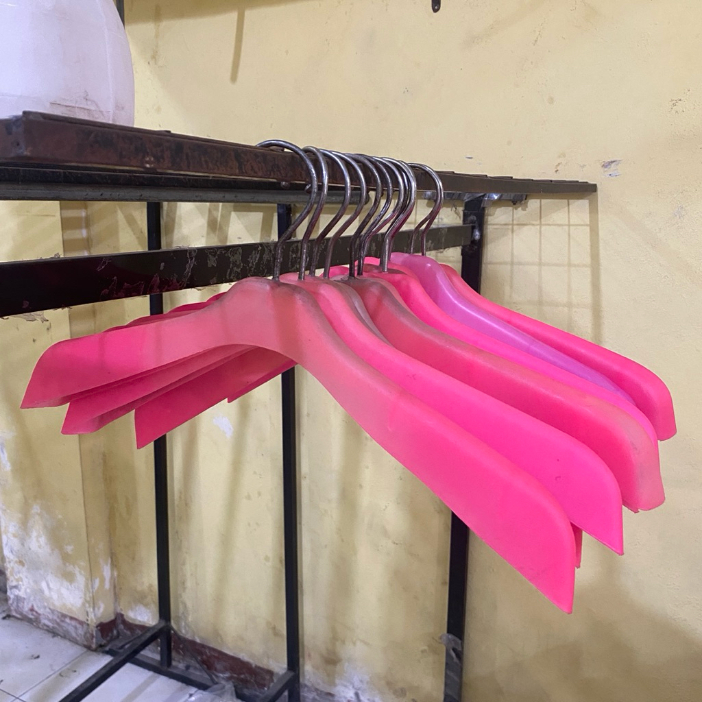(1 LUSIN) Hanger/Kastok Display Untuk Jualan Toko Pakaian (bekas)