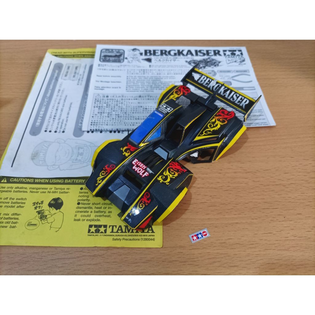 Body Bergaiser original tamiya, (kondisi bekas rakit pajang anggap junk)