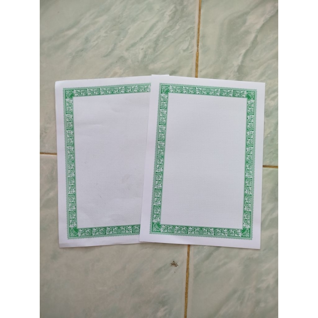 

kertas piagam ukuran a4/koarto / 20 lembar