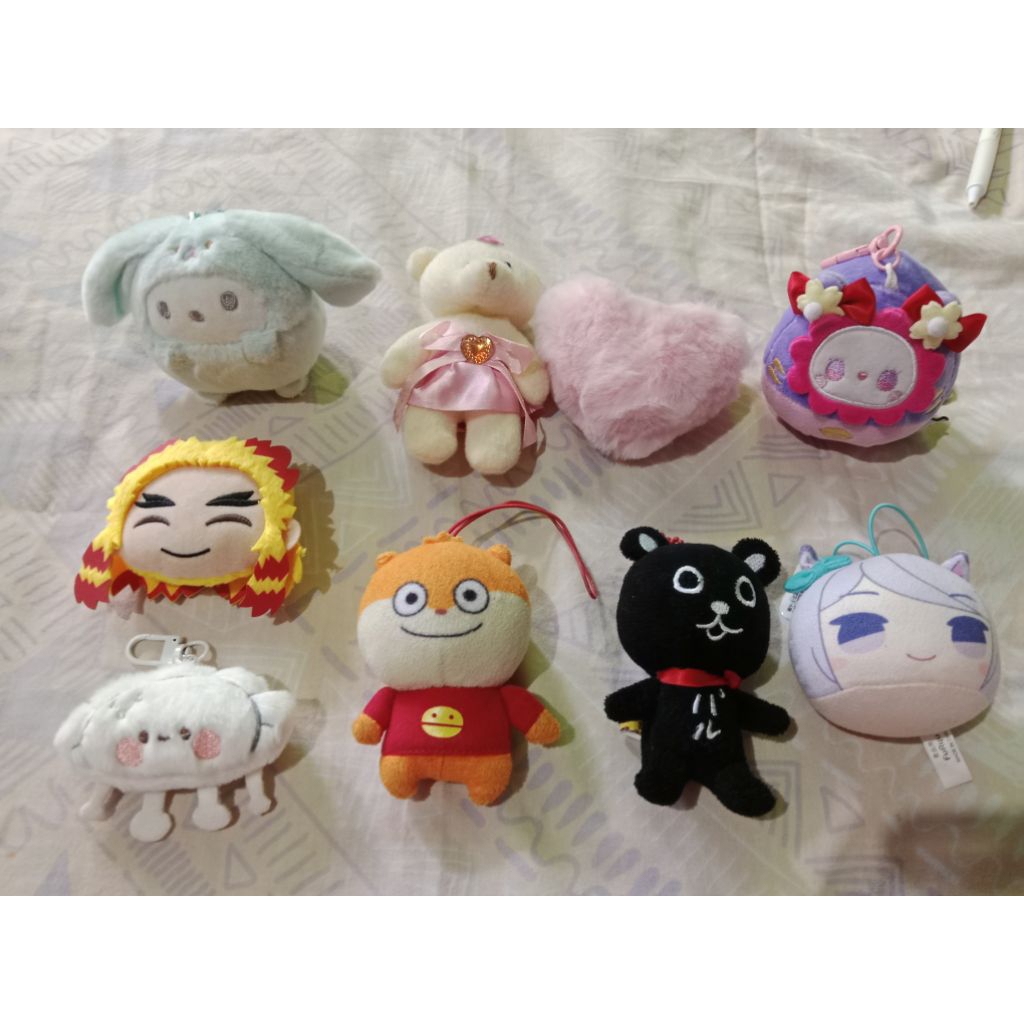 sale ganci boneka preloved random murah pin acrylic anime 5-15k