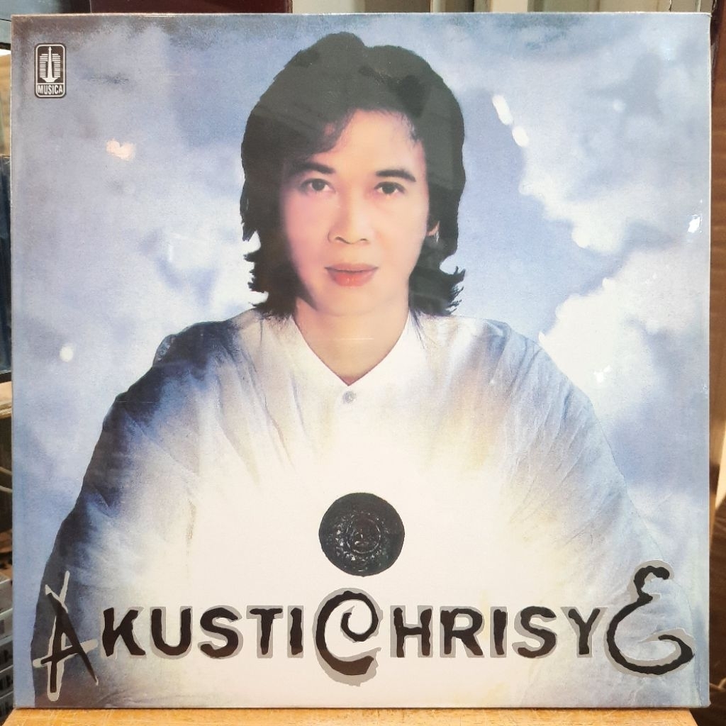 LP / VINYL / PIRINGAN HITAM CHRISYE AKUSTI