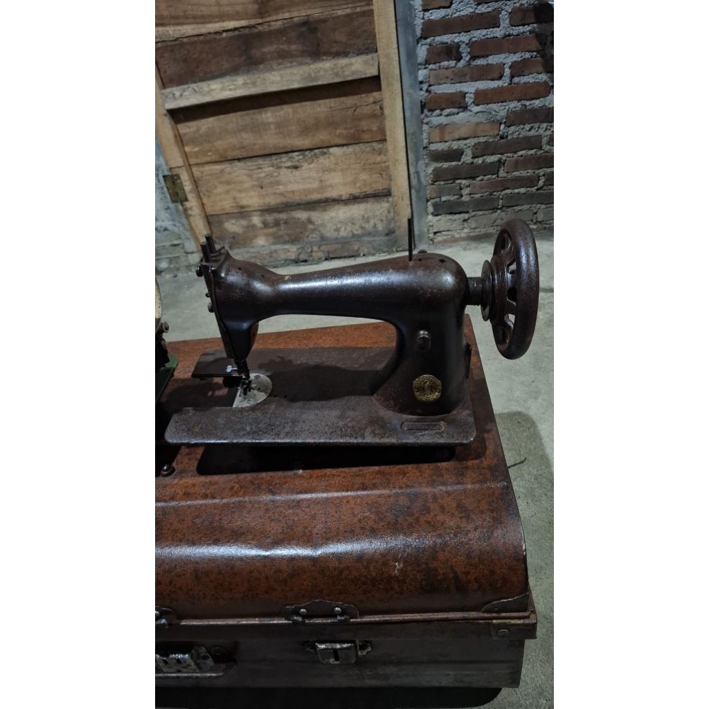 Mesin jahit singer jadul antik vintage display lawas kuno  375rb anggap mati