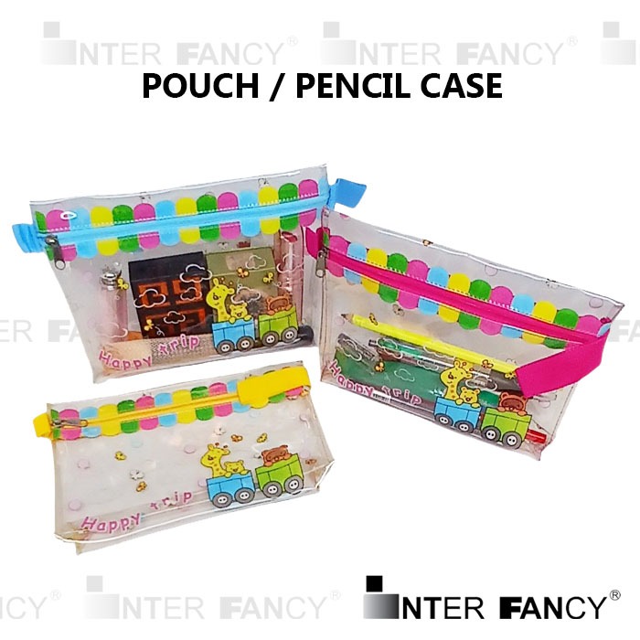 

Kotak Pencil / Tepak Pensil / Tempat Pensil / Pencil Case / Pouch Fancy type Happy Trip. Terbuat dari bahan Plastik tidak kaku, tahan air, ringan dan memuat banyak peralatan tulis ataupun bisa untuk menyimpan alat kosmetik.