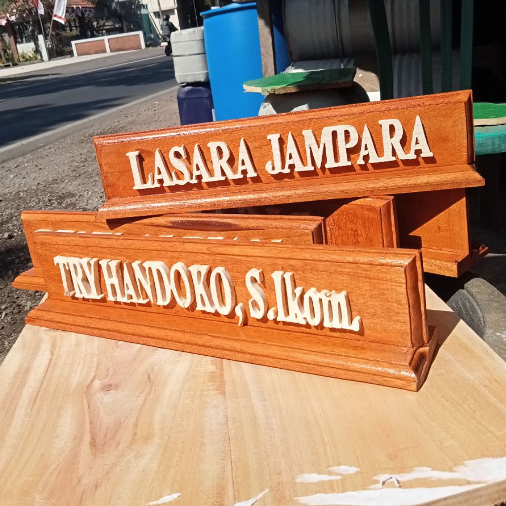 

PAPAN NAMA MEJA TERMURAH LARIS