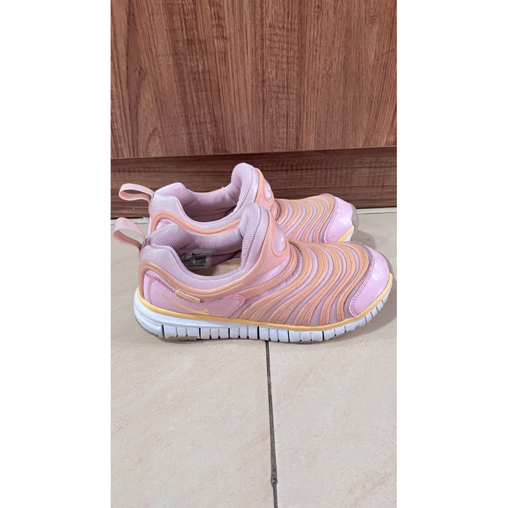 Nike Free Sepatu Anak Pink Preloved