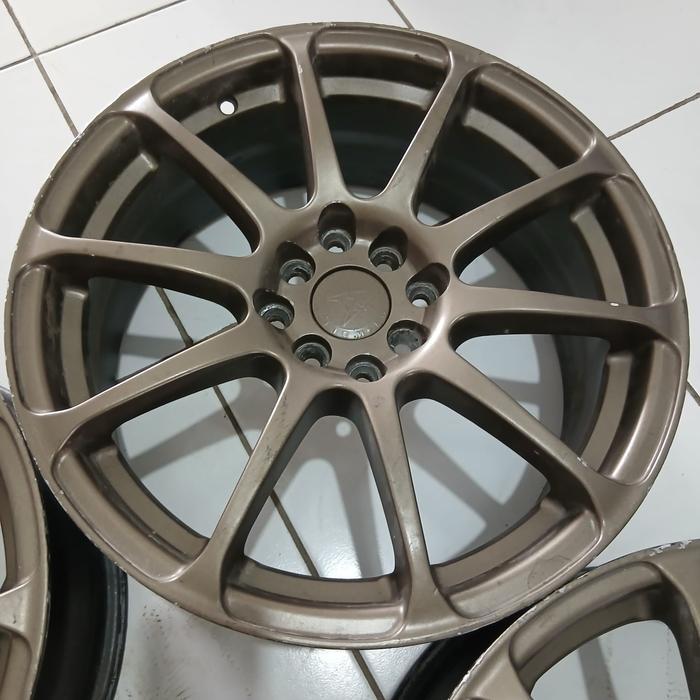 VELG SECOND RE30 RING 17 LEBAR 7 LUBANG BAUT PCD 4X100, 4X114 ET40