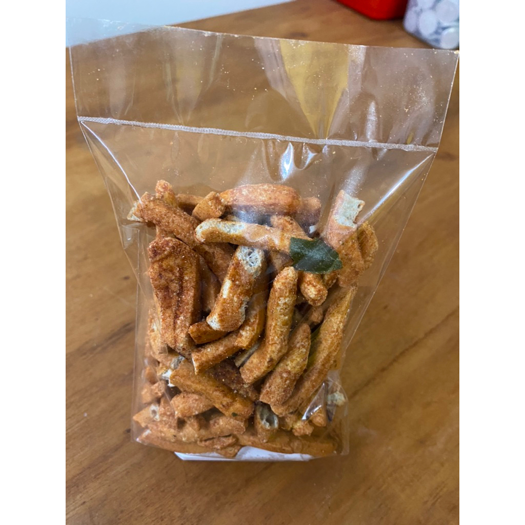 

basreng pedas daun jeruk snack asin camilan renyah gurih