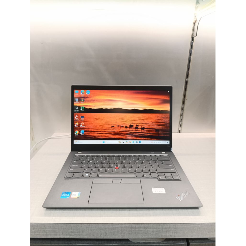Laptop Lenovo Thinkpad T14s G2 Core i5 1135G7 Ram 8GB Ssd 1TB Layar 14in Ips Full HD Mulus LikeNew W