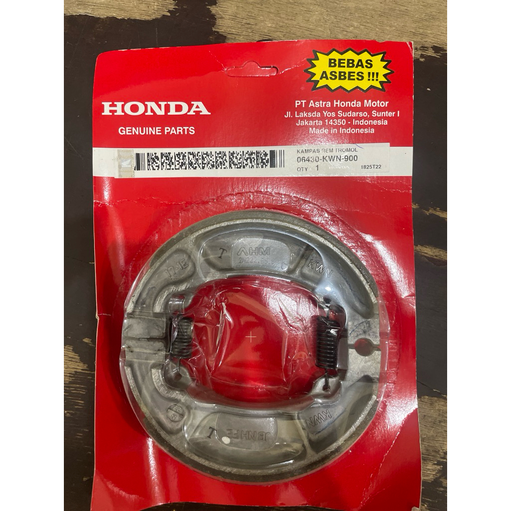 06430KWN900 Kampas Rem Belakang Matic tipe Tromol