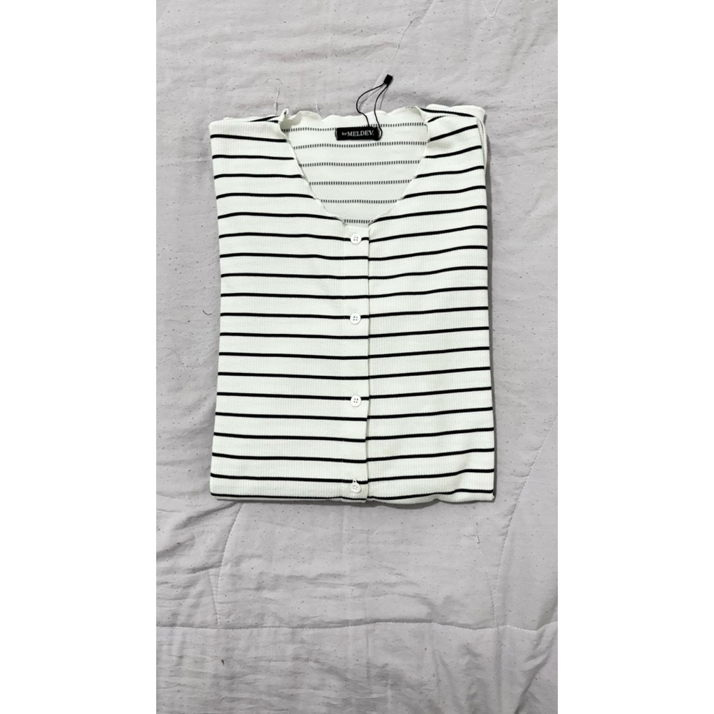 striped knit byMeldev