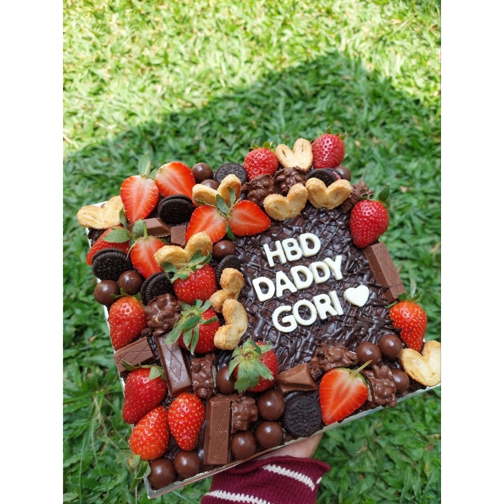 

BROWNIES HIAS 20X20CM - KHUSUS PRE ORDER