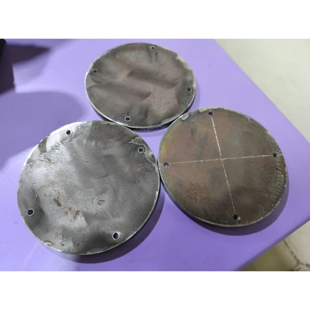 Plat besi 10mm Diameter 130mm + 4 lubang