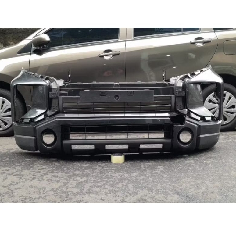 Bumper Depan Xpander Cross 2020 Original