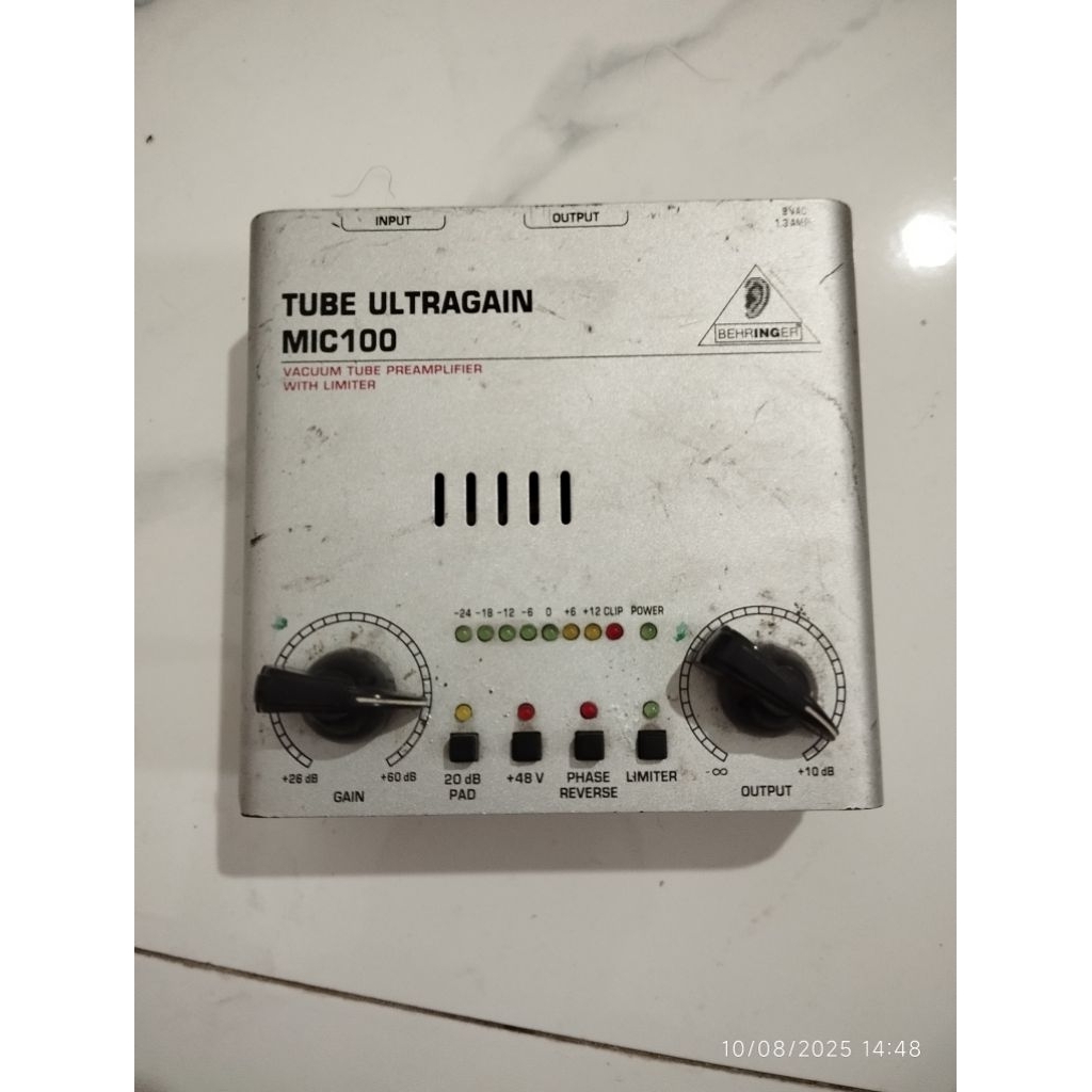 Tube preamp behringer ultragain mic 100 tabung pre amp