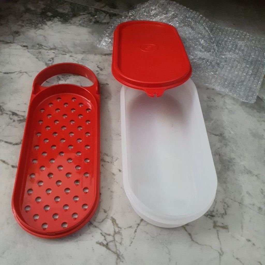 Parutan tupperware ( Handy grater)