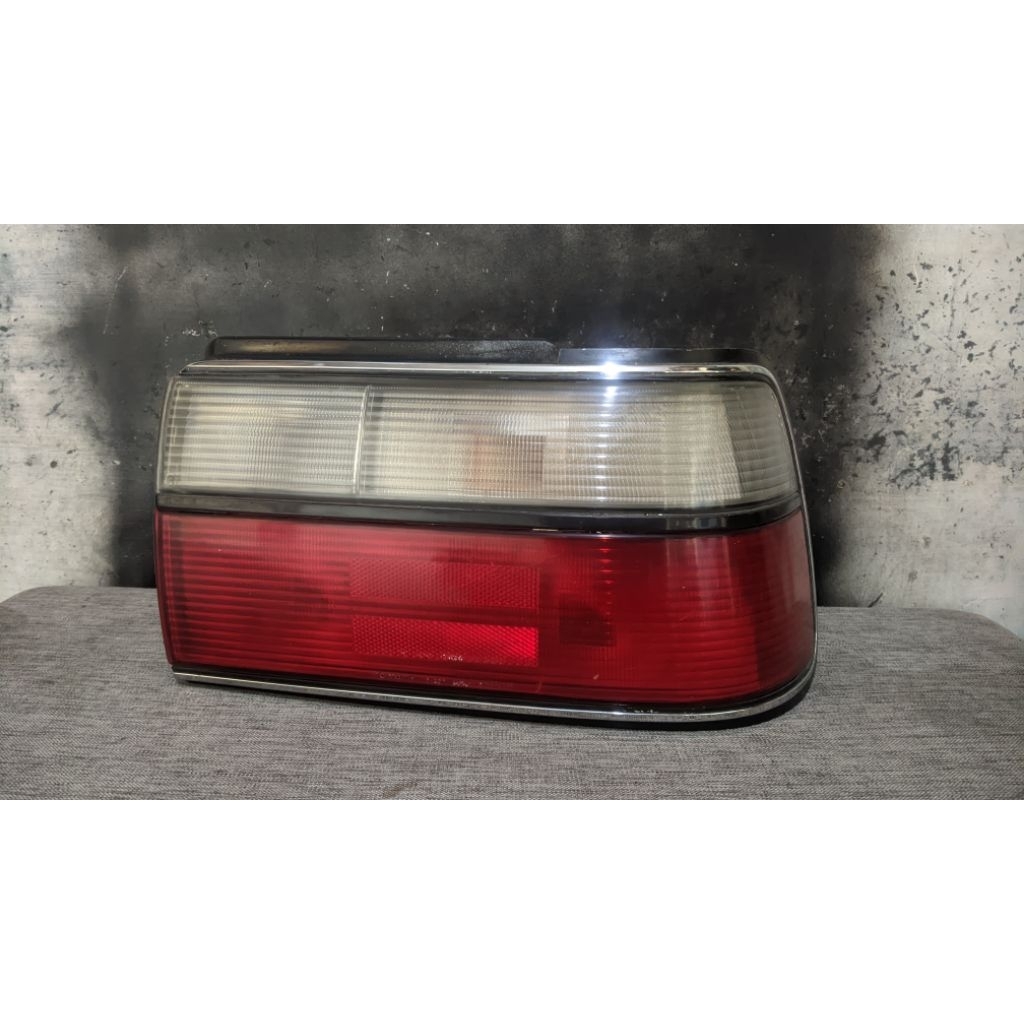 Stoplamp Lampu Belakang Toyota COROLLA TWINCAM AE92 tahun 1990-1993 original koito