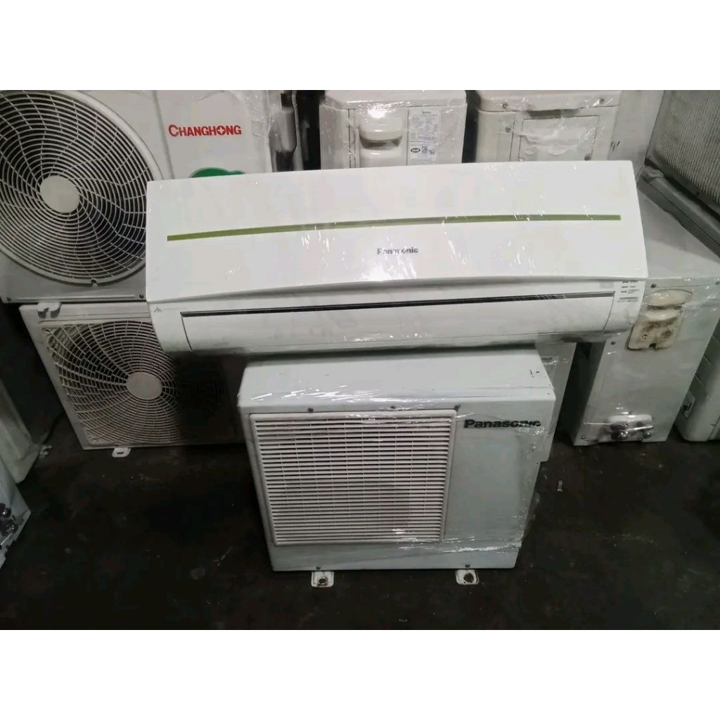 ac second panasonic 1/2pk ( unit saja )