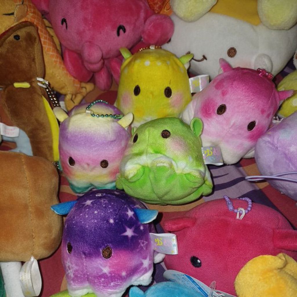 Mendako amuse plushie keychain