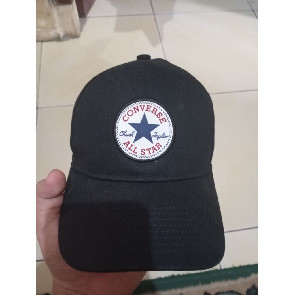 Caps Converse