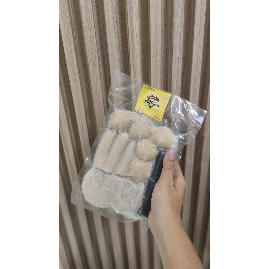 

Pempek palembang per pack - isi 10 pcs