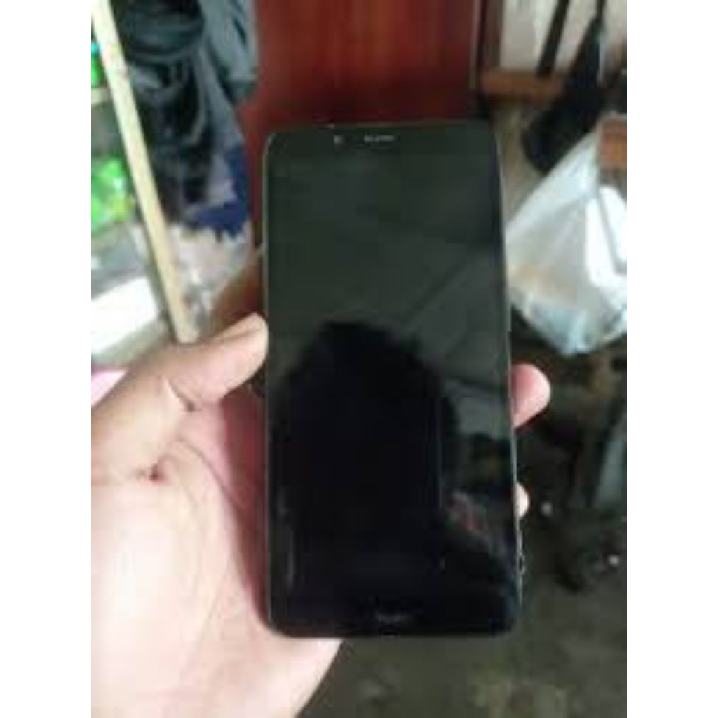 hp redmi not 7a kondisi mati total spare part masih utuh...untuk di kanibal atau diambil part-nya...