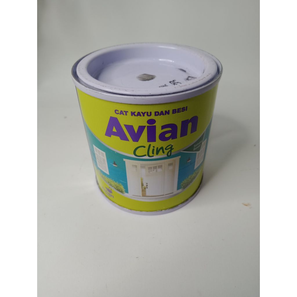 Cat Kayu Dan Besi Cling untuk Kayu dan Besi 200 cc Cepat kering dan Daya kilap tinggi