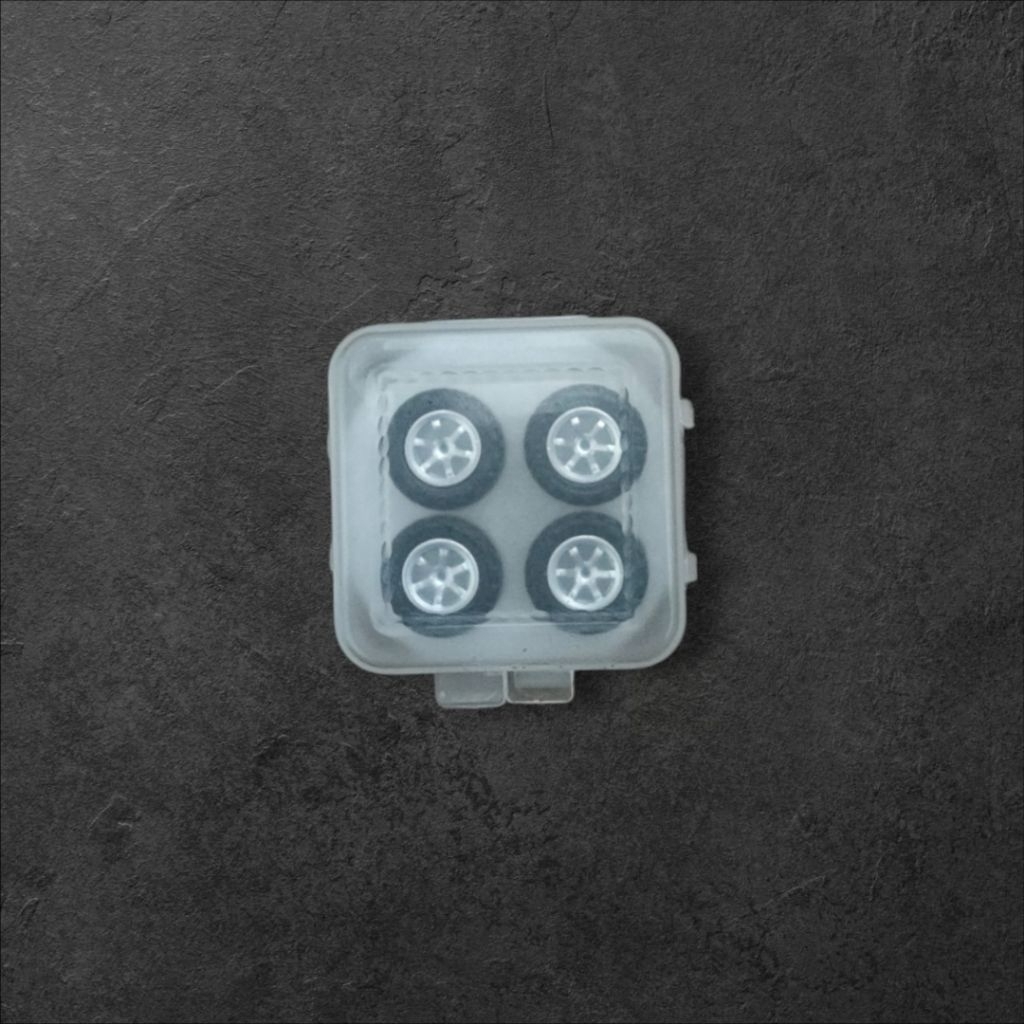 Ban Hotwheels & diecast 1:64 ( Bukan ban karet )