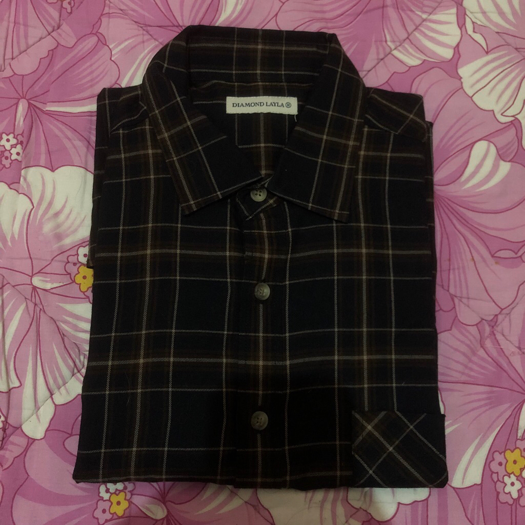 PRELOVED KEMEJA DIAMOND LAYLA SIZE M