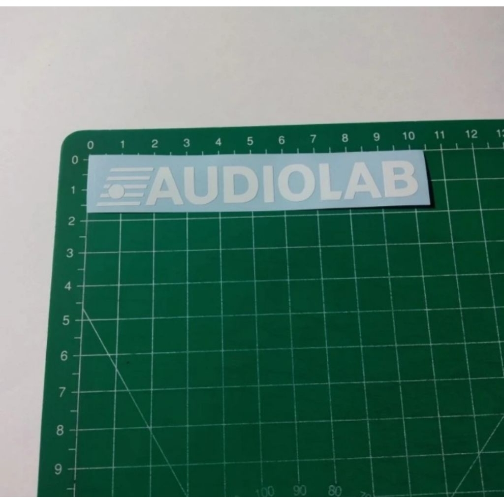 

stiker cutting audiolab