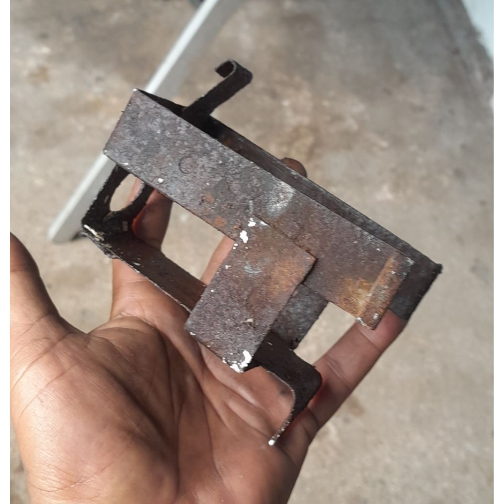 aki dudukan aki rc 80 rc 100 bravo sprinter ori second