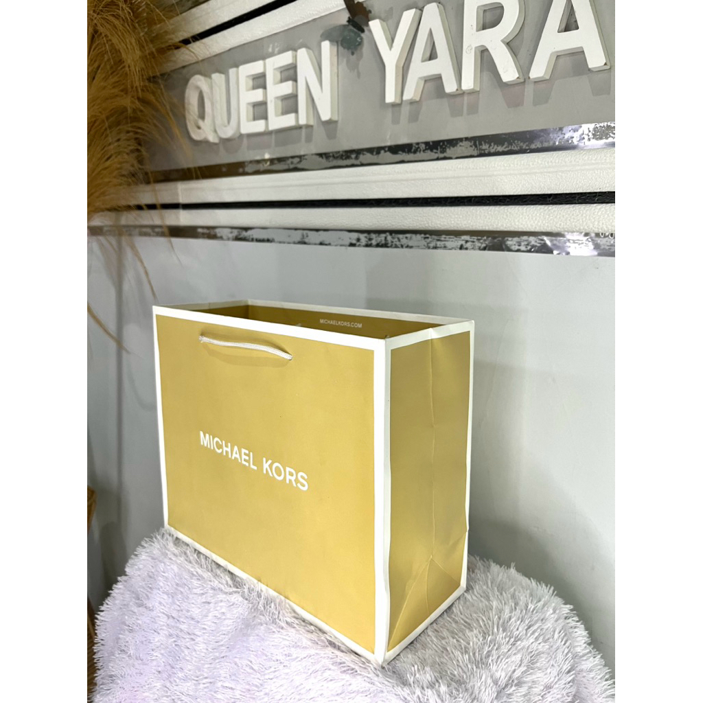 

PAPERBAG M1CH4L K0RS untuk tas kado