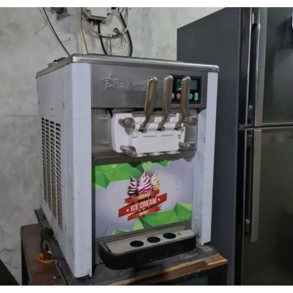 Mesin Soft Ice Cream Wirastar 818T