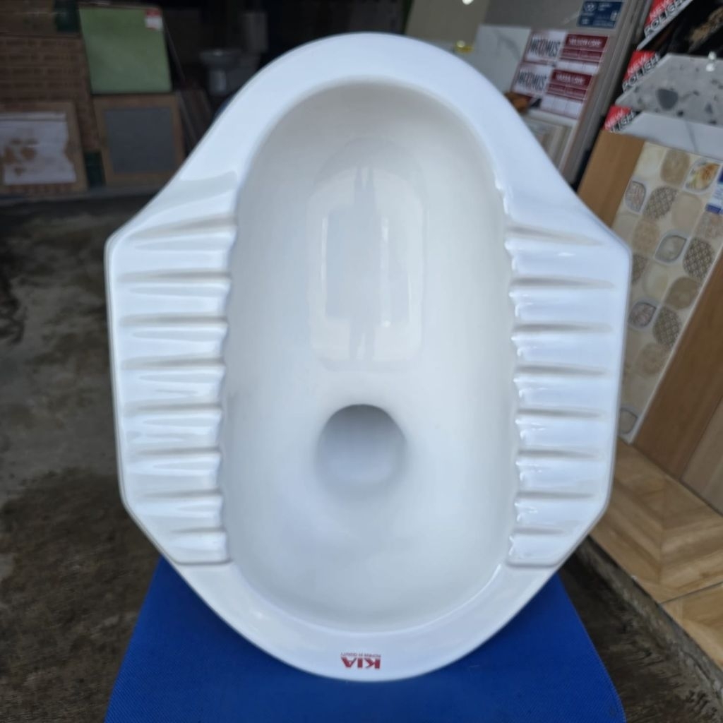 Kloset Jongkok KIA Squat ARAYA C-215 Leher Angsa