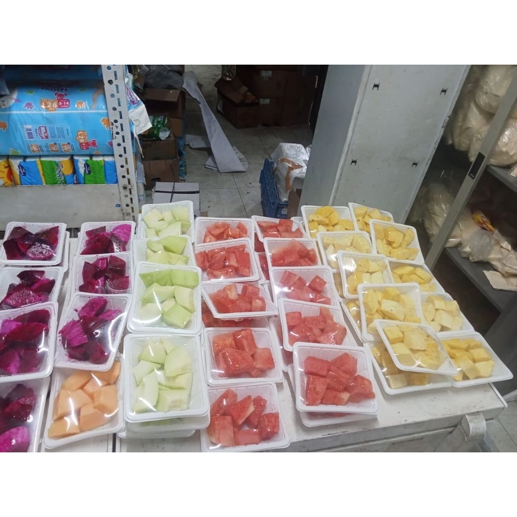 

buah potong segar
