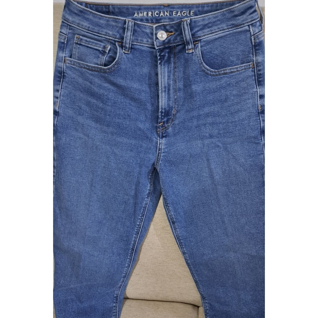 Preloved AMERICAN EAGLE Mom Straight Jeans