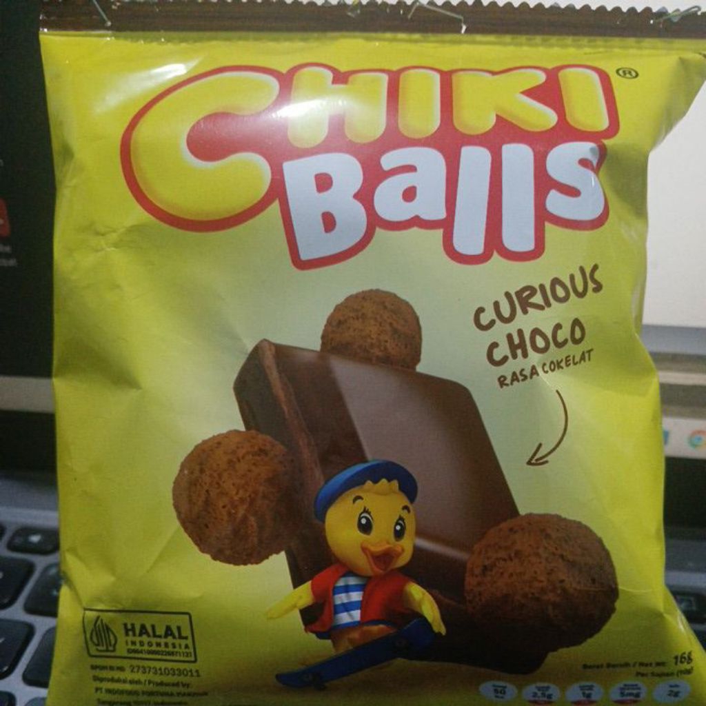 

chiki balls curious choco temen nyemil