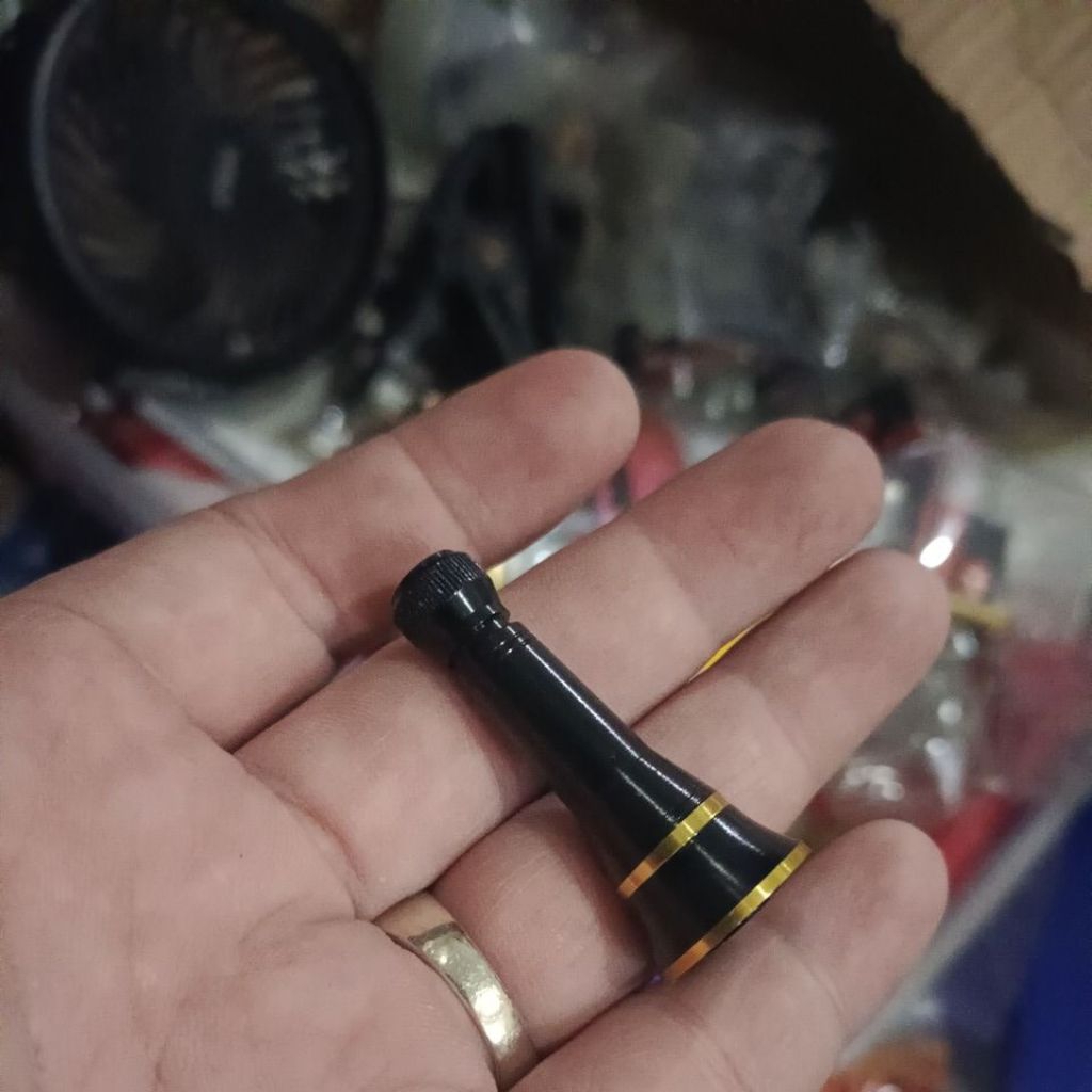 stand  reel untuk reel maguro avenger xt 1000 sampai 4000 power handel cocok untuk reel ryobi