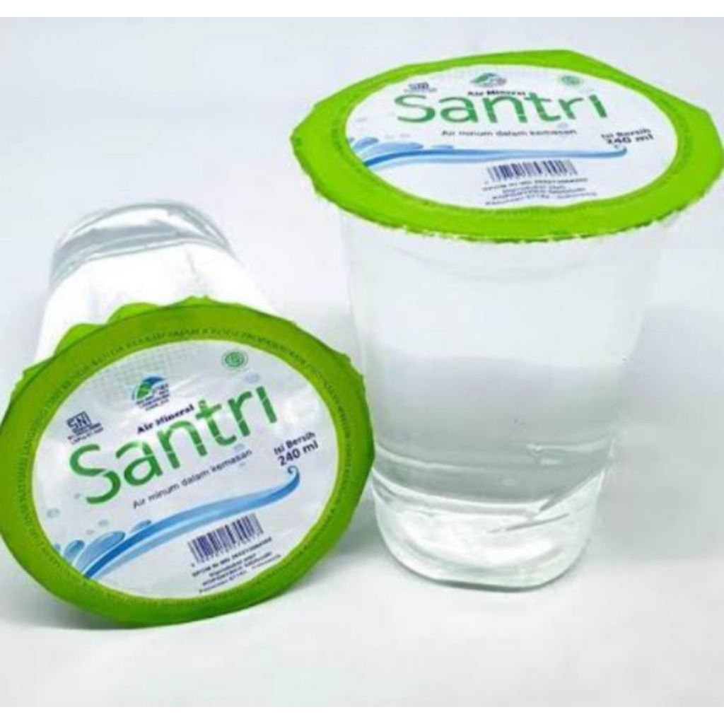 

Air mineral santri gelas 240 ml