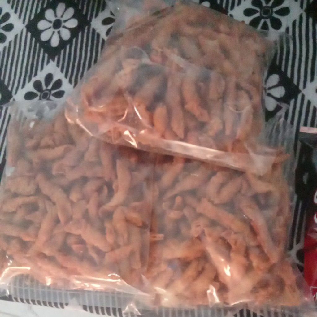 

kacang sembunyi manis