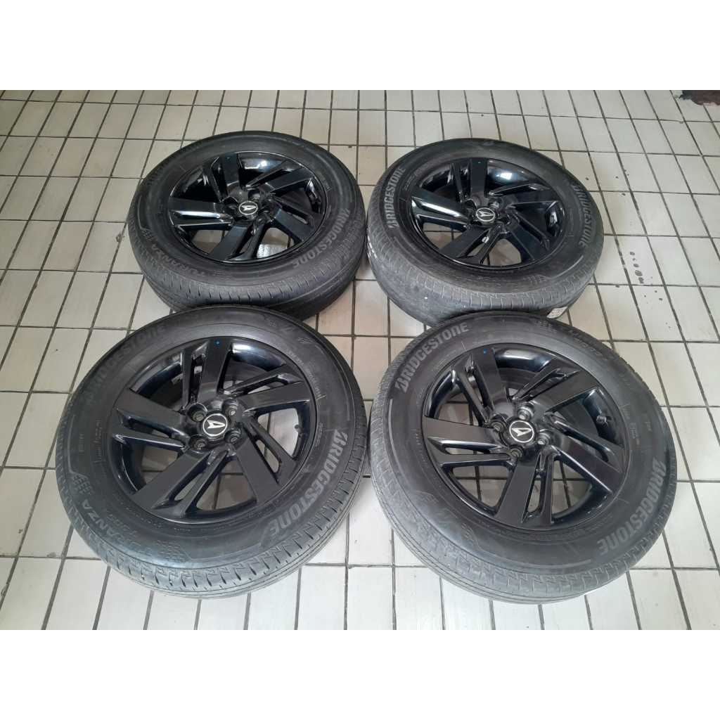 Velg Mobil Second Standar Rocky R16 Pcd 4x100 + Ban 205 65 R16 Bridgestone