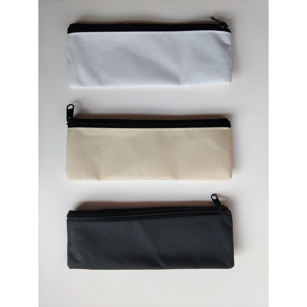 

Tempat Pensil Pouch Polos Casual