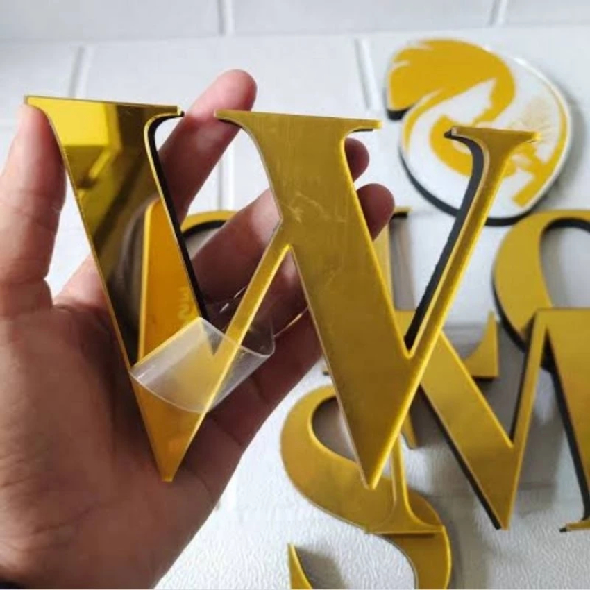 huruf akrilik Huruf Timbul Akrilik (lapis spons)